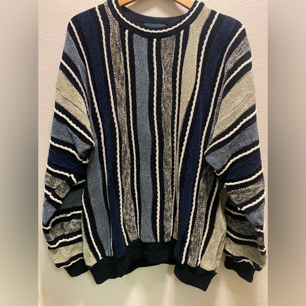 Tundra Men's Vintage Crewneck Sweater - Black, Gray, Cream - Large